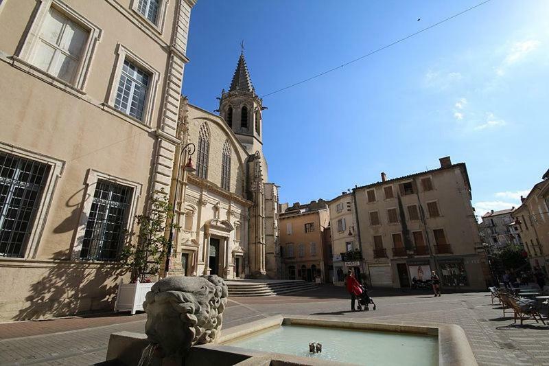 Chez Zabou Apartment Carpentras Exterior photo